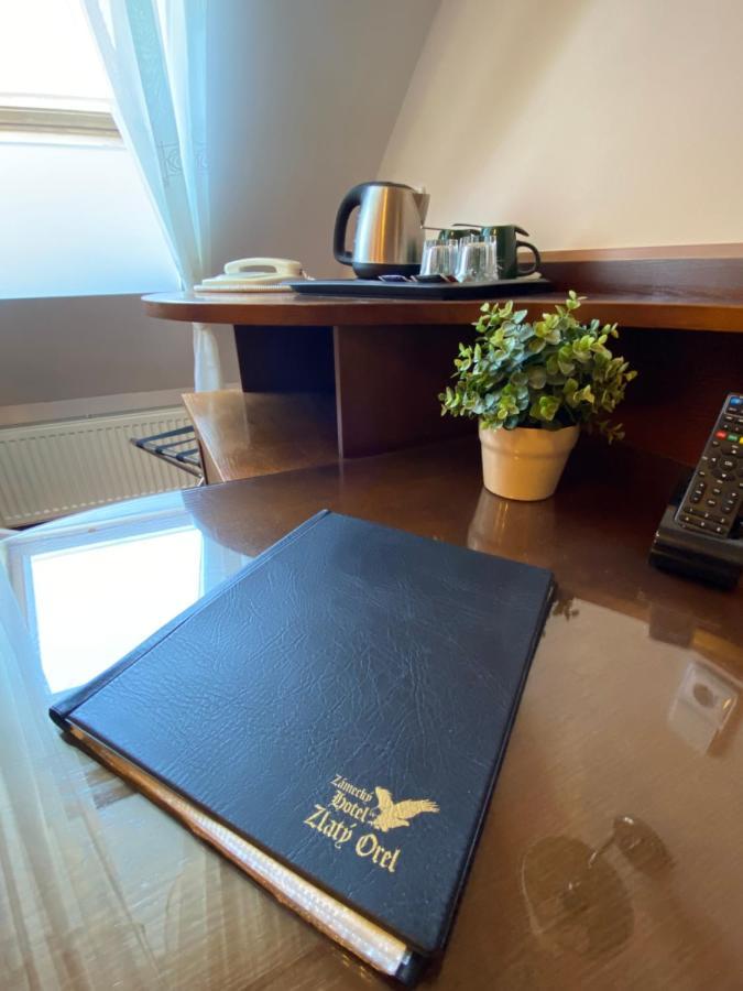 Zamecky Hotel Zlaty Orel Границе Экстерьер фото