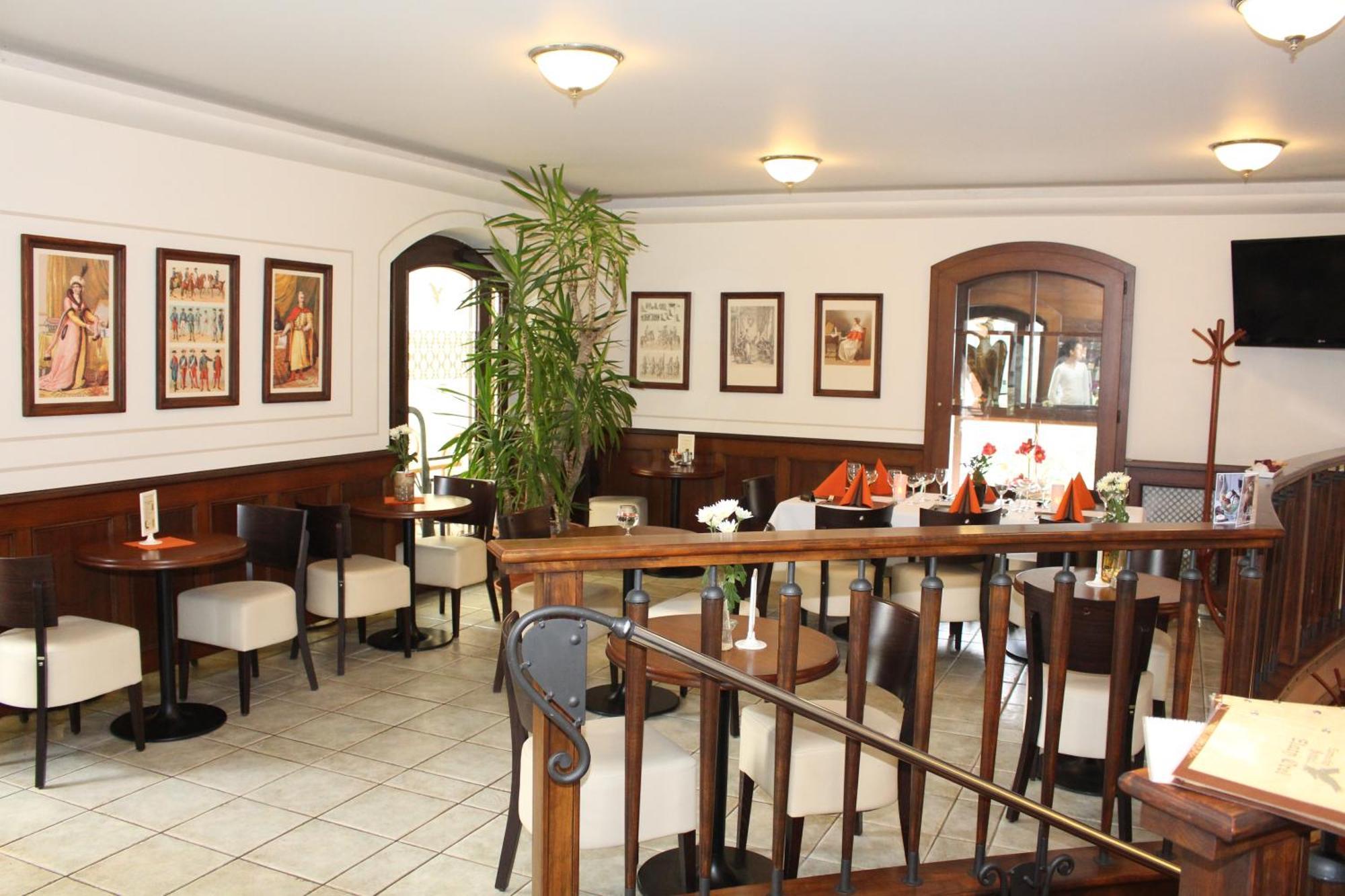 Zamecky Hotel Zlaty Orel Границе Экстерьер фото