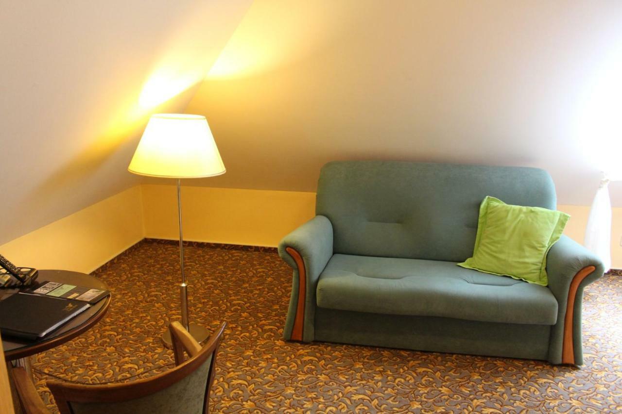 Zamecky Hotel Zlaty Orel Границе Экстерьер фото